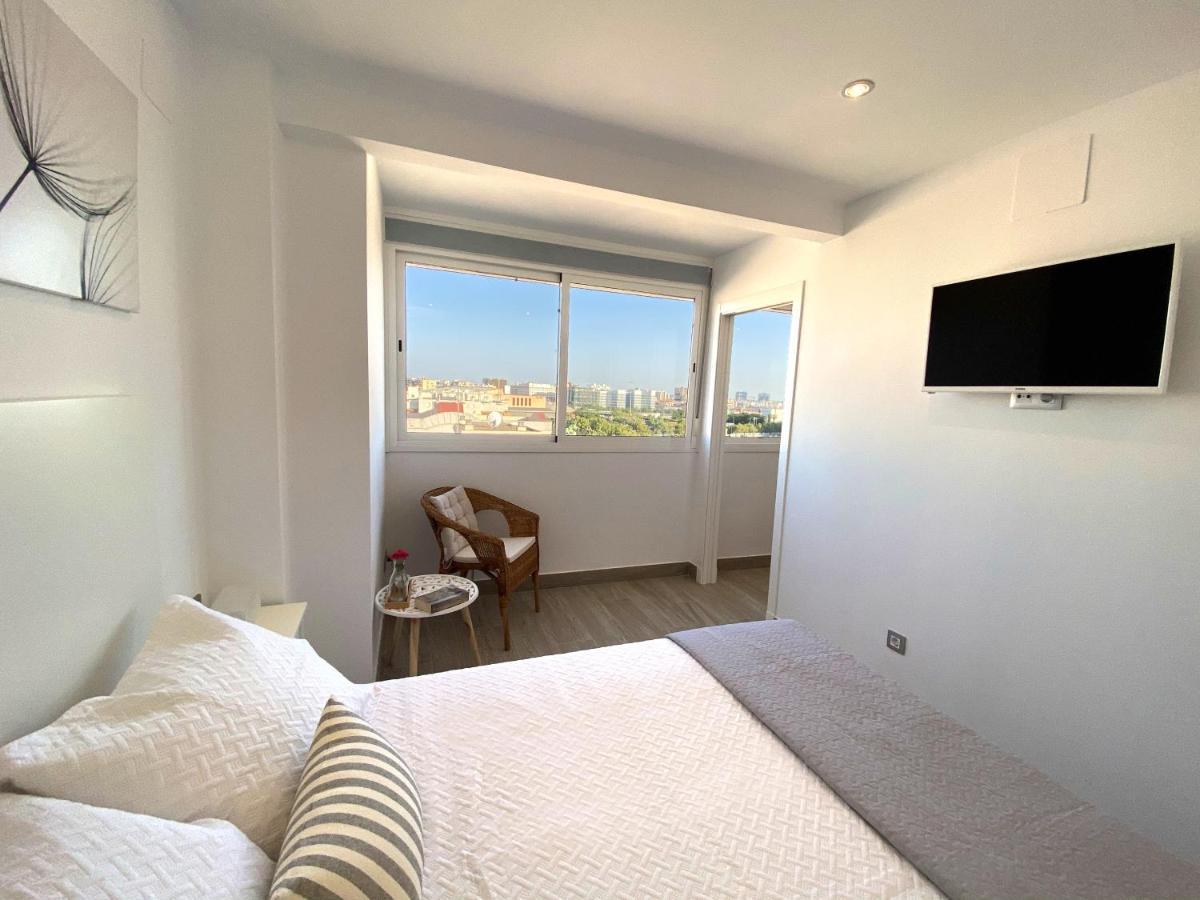 Residencial Santa Justa Apartment Seville Luaran gambar